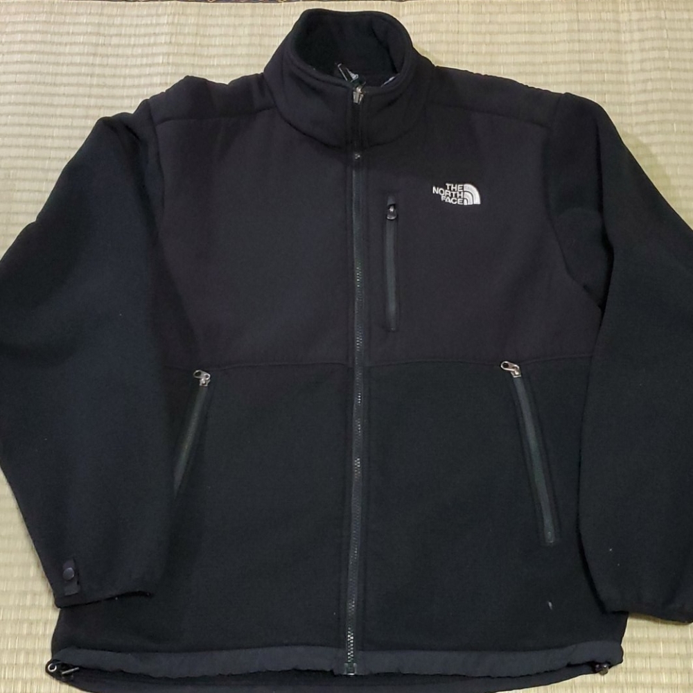 Black North Face Fleece Jacket - large